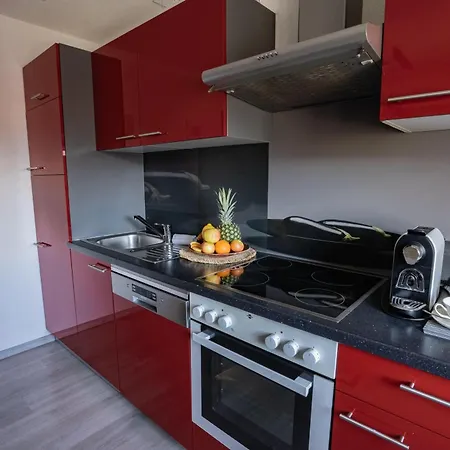 Living Flora Konukevi 3*